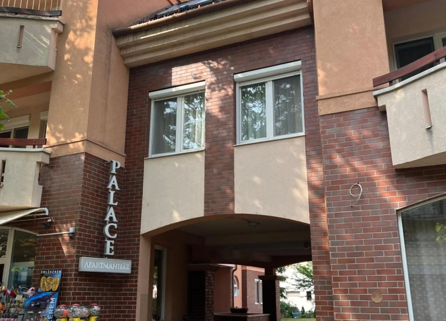 Grace Apartman location